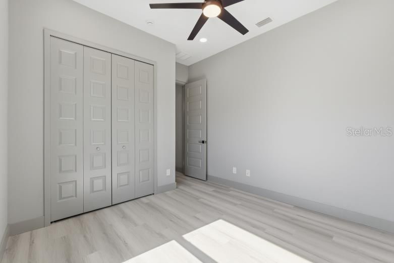 For Sale: $600,000 (3 beds, 3 baths, 2093 Square Feet)