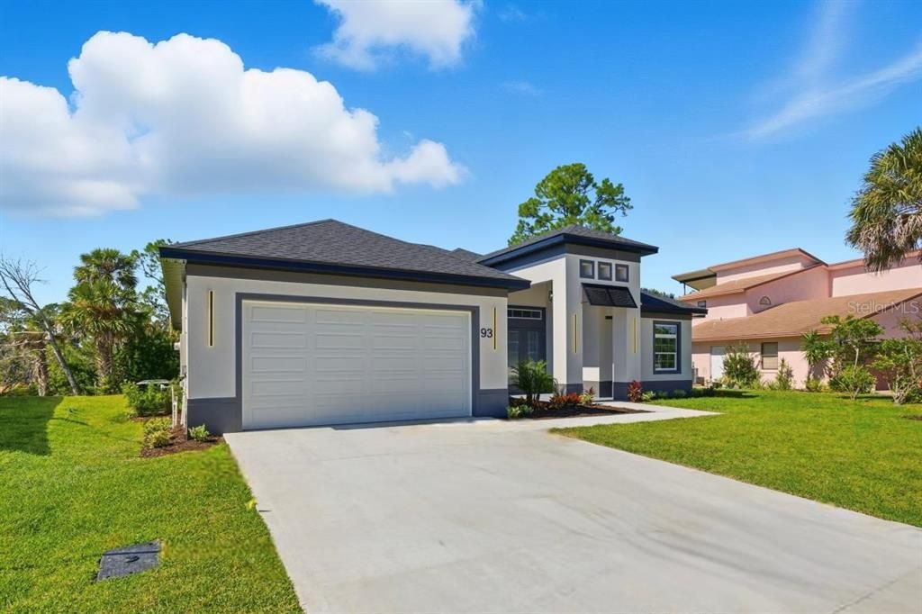 For Sale: $600,000 (3 beds, 3 baths, 2093 Square Feet)