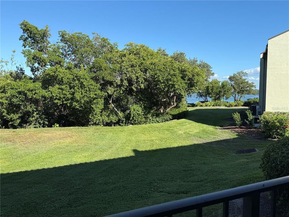 For Rent: $3,800 (2 beds, 2 baths, 830 Square Feet)