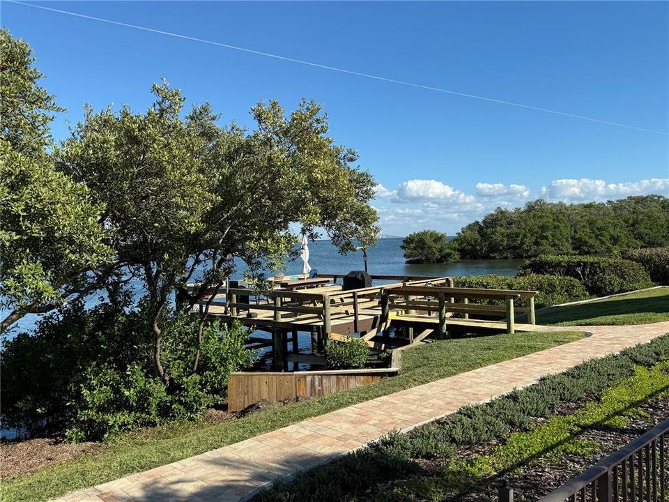 For Rent: $3,800 (2 beds, 2 baths, 830 Square Feet)