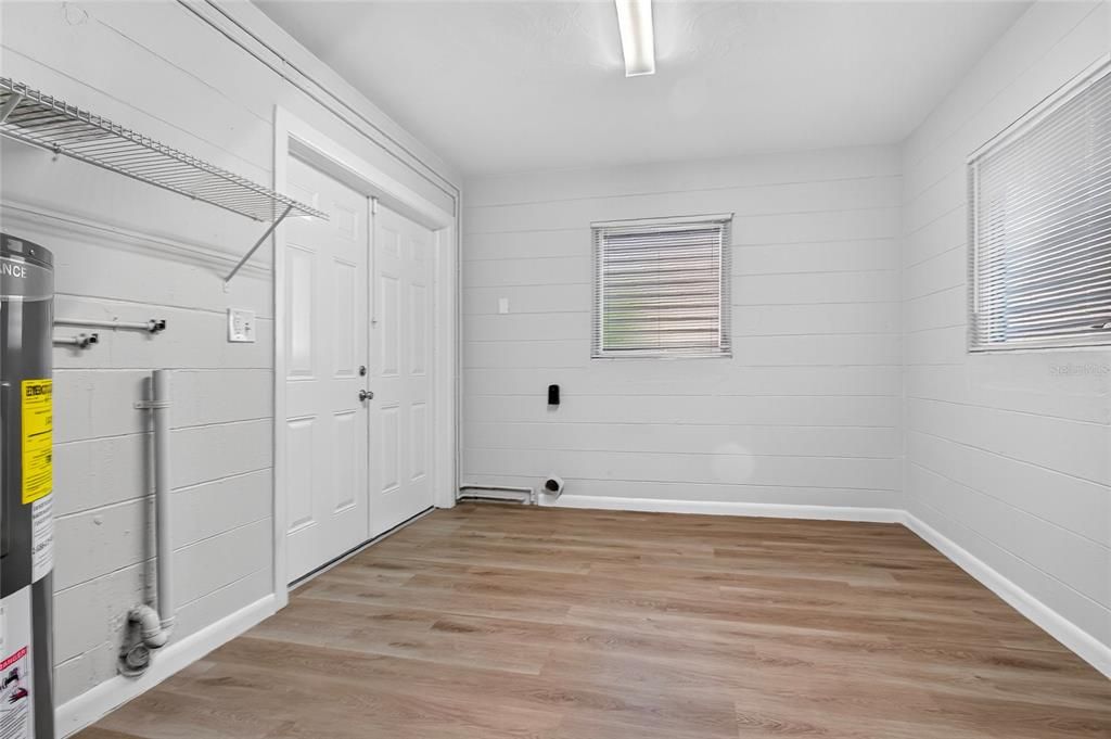 Activo con contrato: $395,000 (3 camas, 2 baños, 1268 Pies cuadrados)