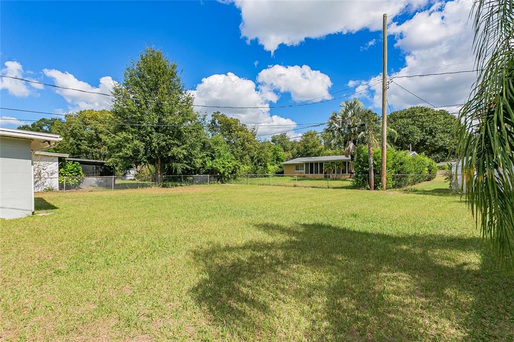 Activo con contrato: $395,000 (3 camas, 2 baños, 1268 Pies cuadrados)