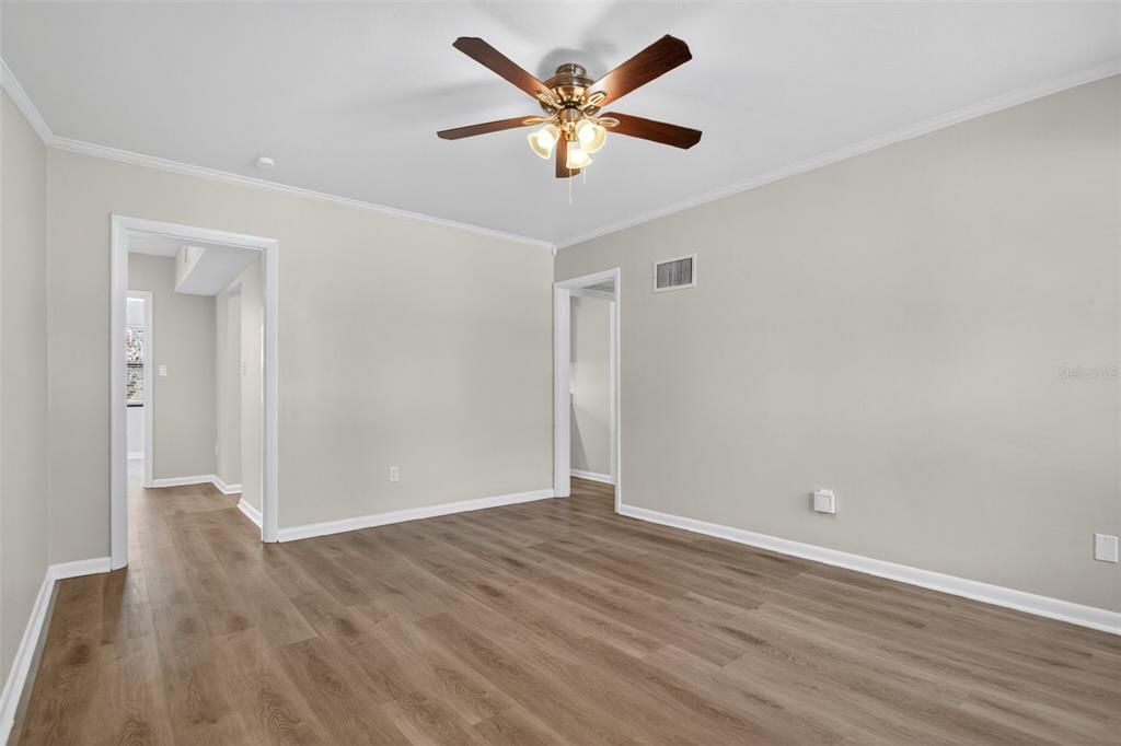 Activo con contrato: $395,000 (3 camas, 2 baños, 1268 Pies cuadrados)