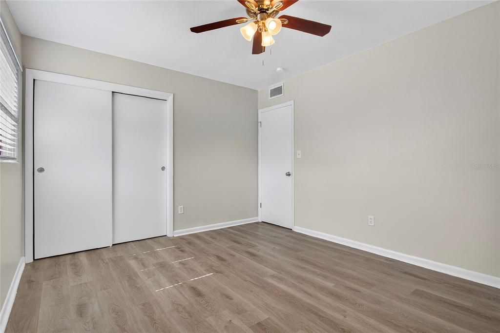 Activo con contrato: $395,000 (3 camas, 2 baños, 1268 Pies cuadrados)