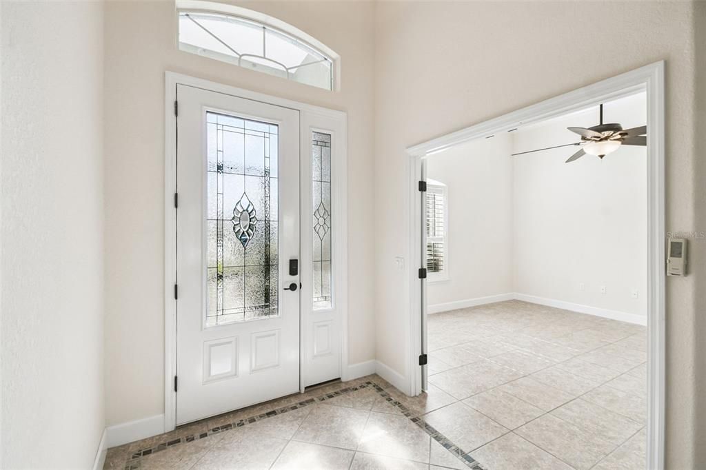 For Sale: $575,000 (3 beds, 3 baths, 2736 Square Feet)