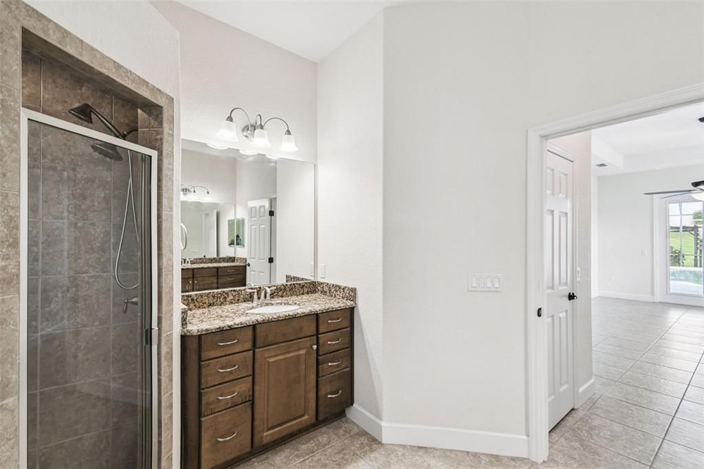 For Sale: $575,000 (3 beds, 3 baths, 2736 Square Feet)