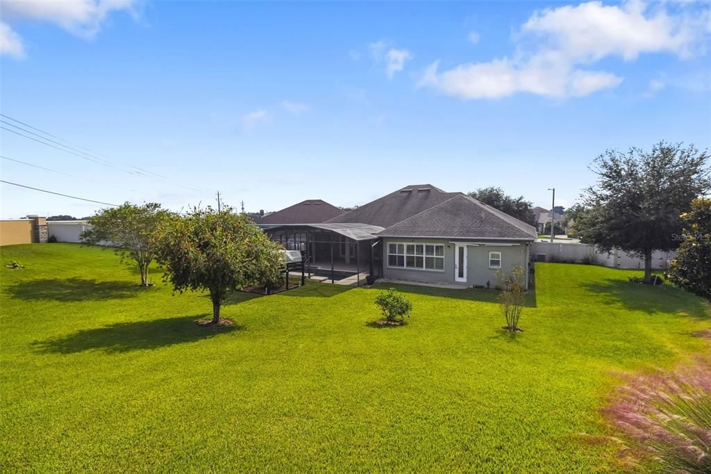 For Sale: $575,000 (3 beds, 3 baths, 2736 Square Feet)