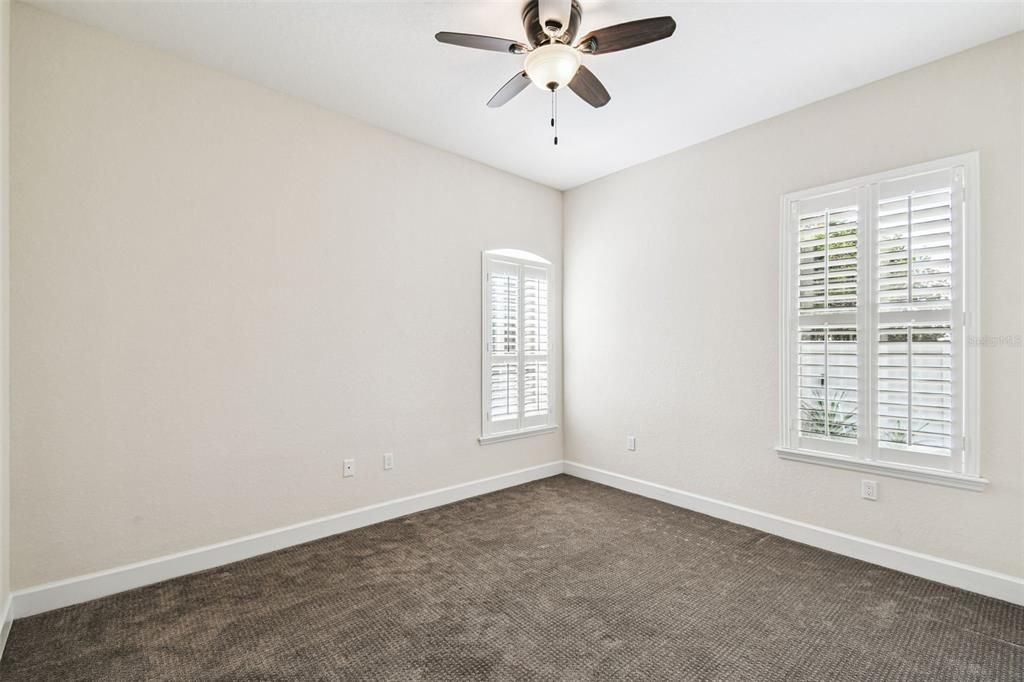 For Sale: $575,000 (3 beds, 3 baths, 2736 Square Feet)