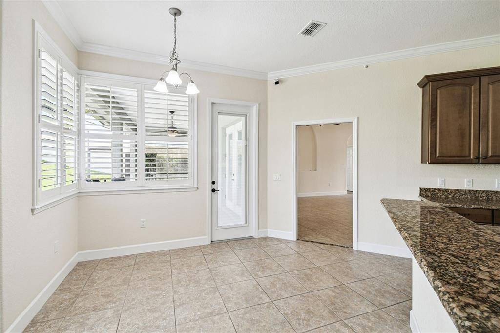 For Sale: $575,000 (3 beds, 3 baths, 2736 Square Feet)