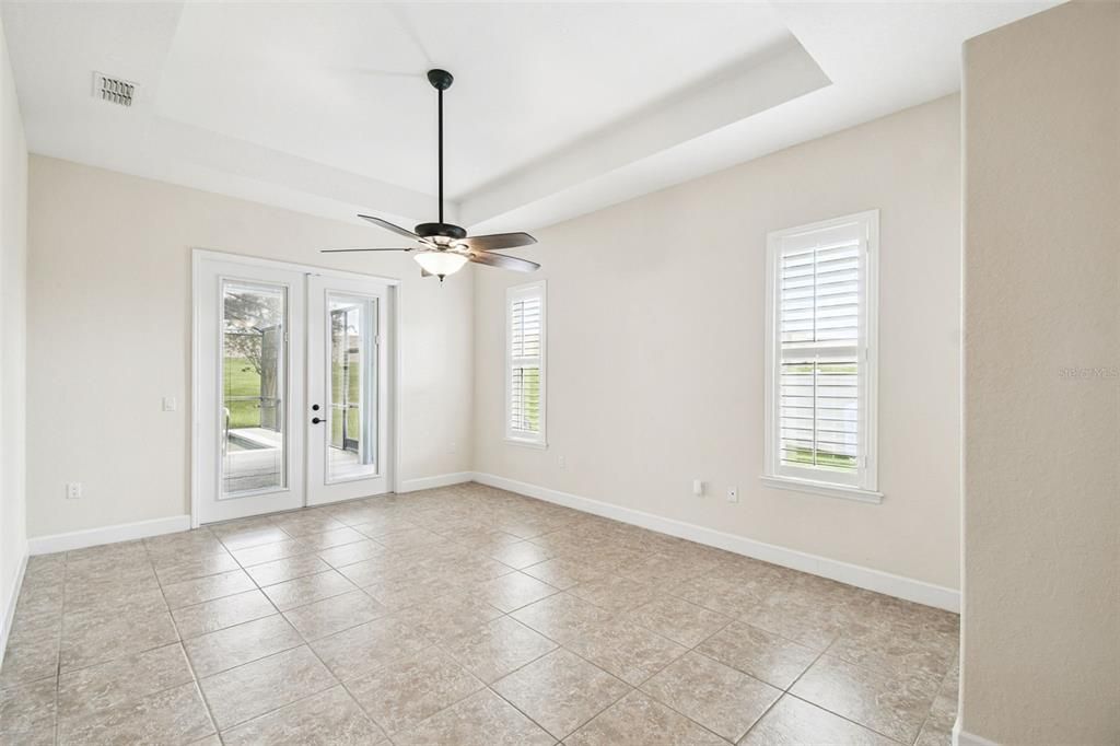 For Sale: $575,000 (3 beds, 3 baths, 2736 Square Feet)