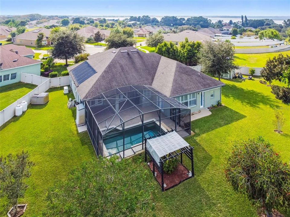 For Sale: $575,000 (3 beds, 3 baths, 2736 Square Feet)