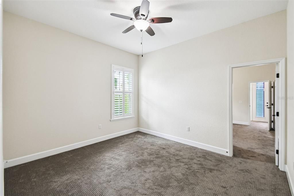 For Sale: $575,000 (3 beds, 3 baths, 2736 Square Feet)