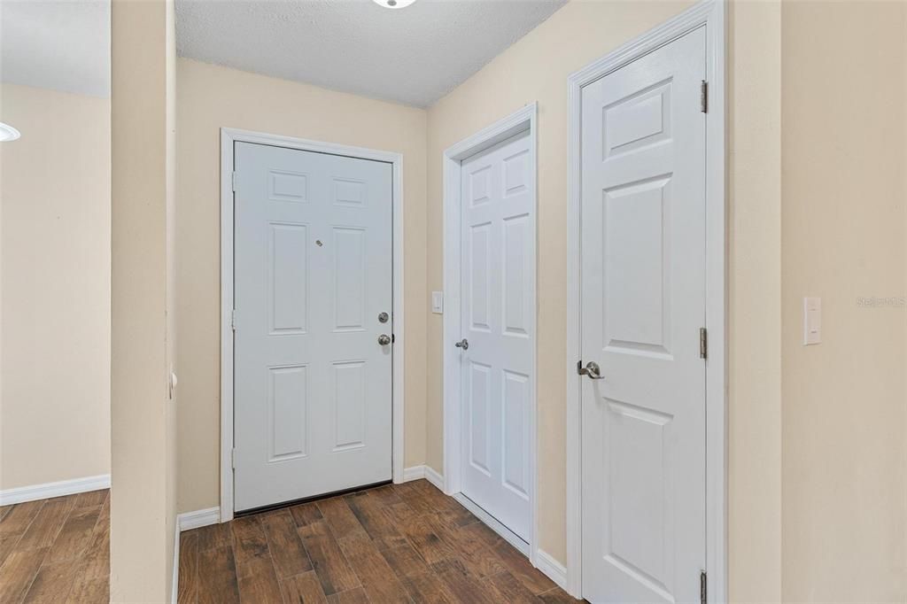 Activo con contrato: $189,000 (2 camas, 2 baños, 922 Pies cuadrados)