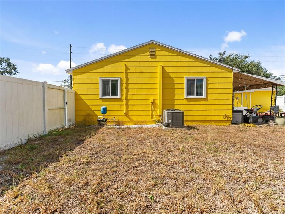 For Sale: $369,900 (4 beds, 2 baths, 1384 Square Feet)