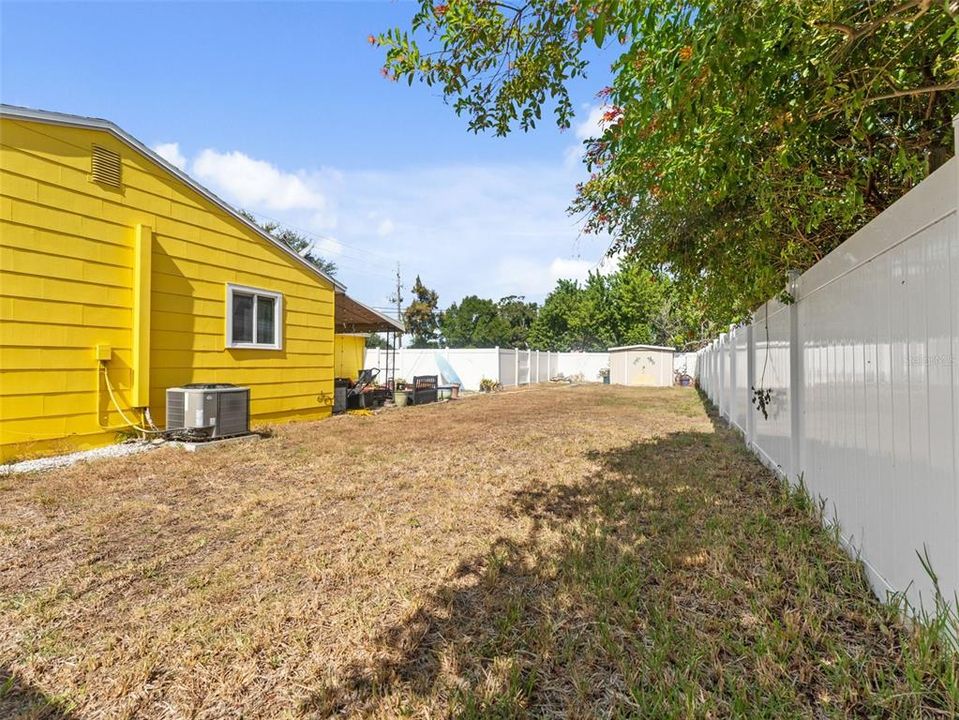 For Sale: $369,900 (4 beds, 2 baths, 1384 Square Feet)