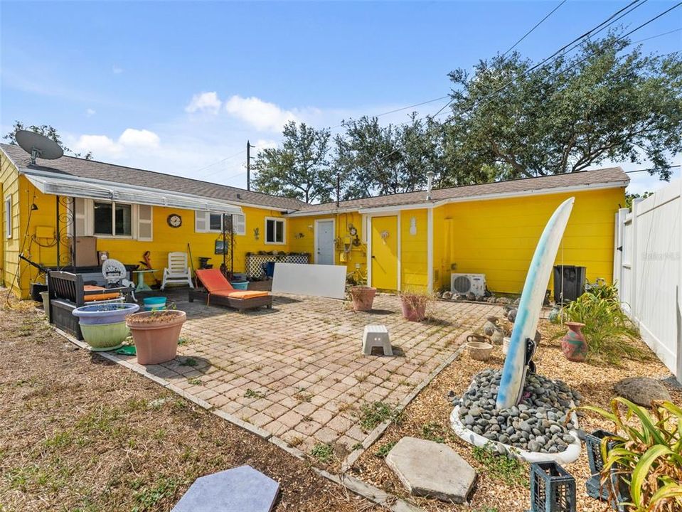 For Sale: $369,900 (4 beds, 2 baths, 1384 Square Feet)