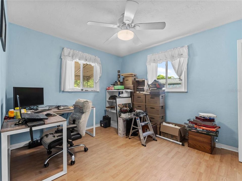 For Sale: $369,900 (4 beds, 2 baths, 1384 Square Feet)