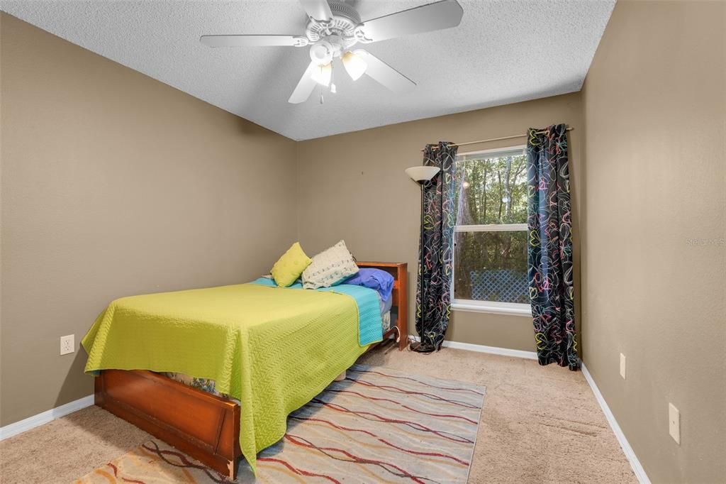 Active With Contract: $335,000 (3 beds, 2 baths, 1429 Square Feet)