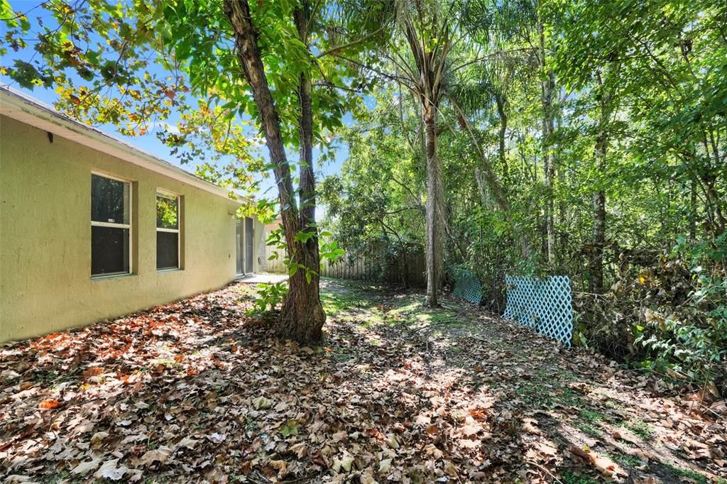 Active With Contract: $335,000 (3 beds, 2 baths, 1429 Square Feet)