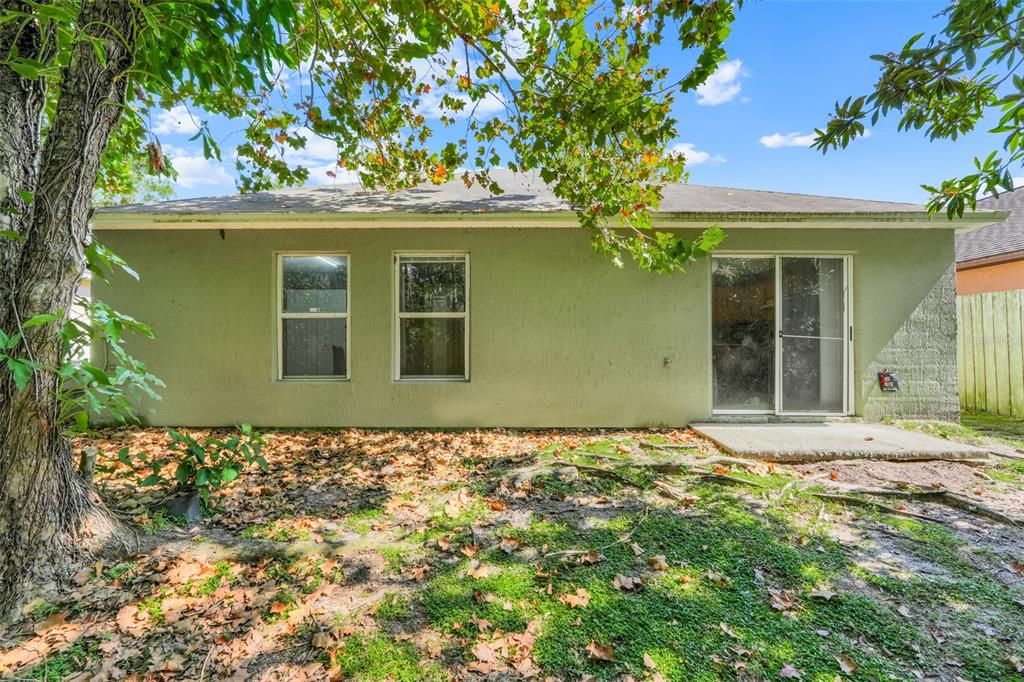 Active With Contract: $335,000 (3 beds, 2 baths, 1429 Square Feet)