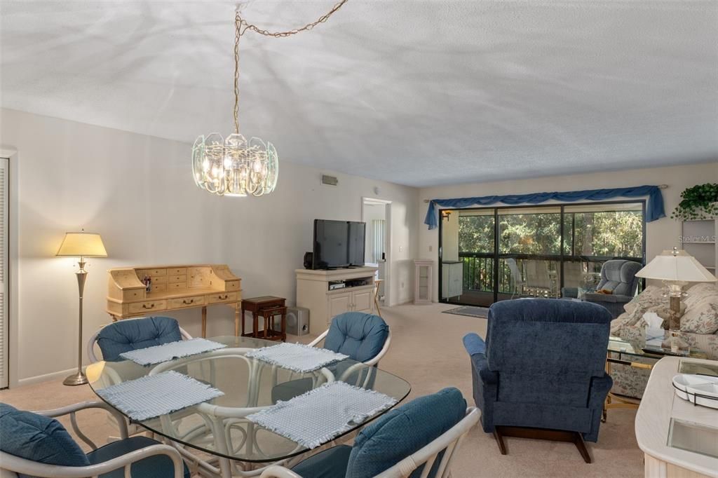 For Sale: $165,000 (2 beds, 2 baths, 1410 Square Feet)