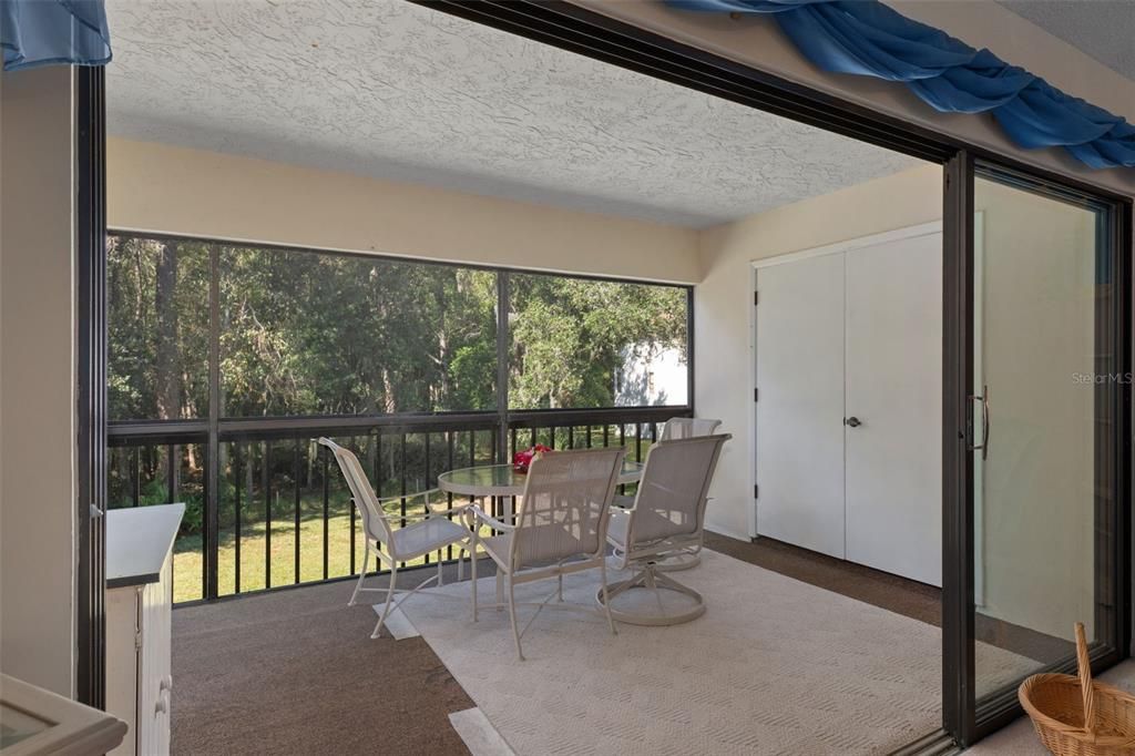 For Sale: $165,000 (2 beds, 2 baths, 1410 Square Feet)