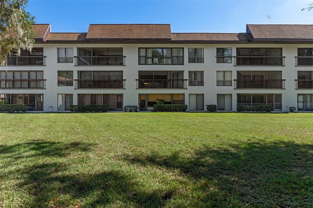 For Sale: $165,000 (2 beds, 2 baths, 1410 Square Feet)