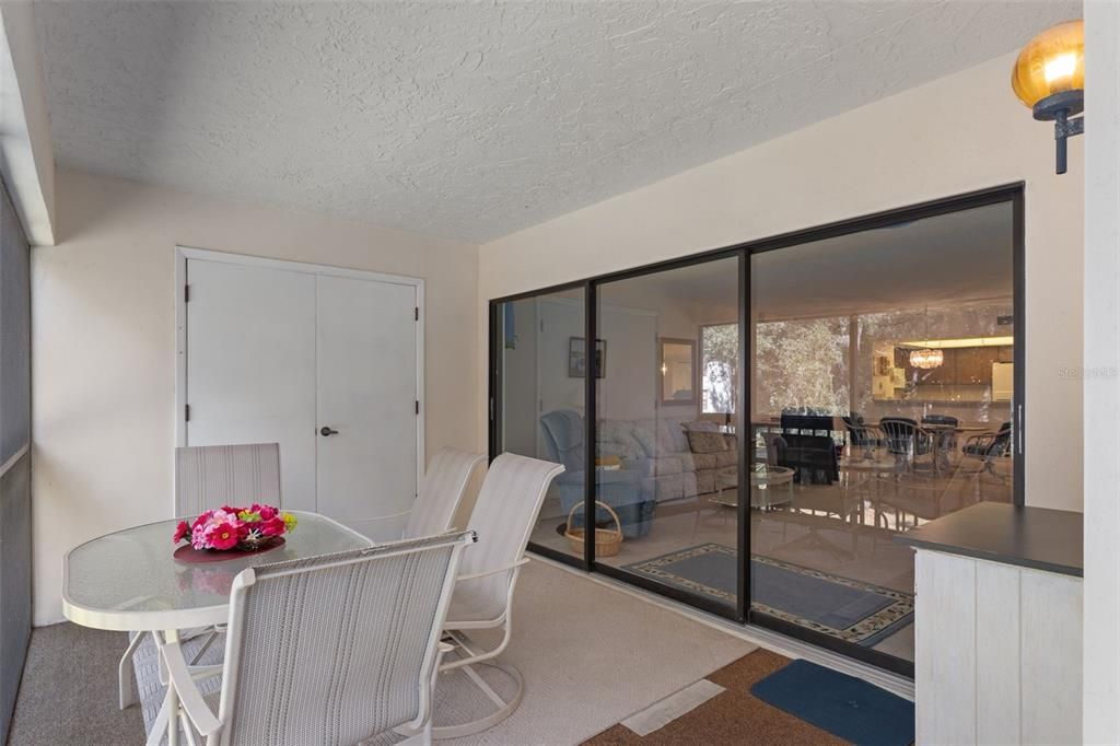 For Sale: $165,000 (2 beds, 2 baths, 1410 Square Feet)