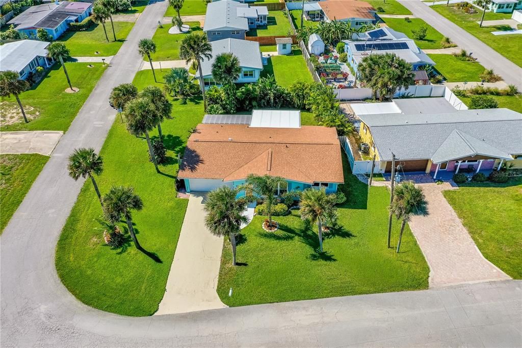 Active With Contract: $400,000 (2 beds, 2 baths, 1290 Square Feet)