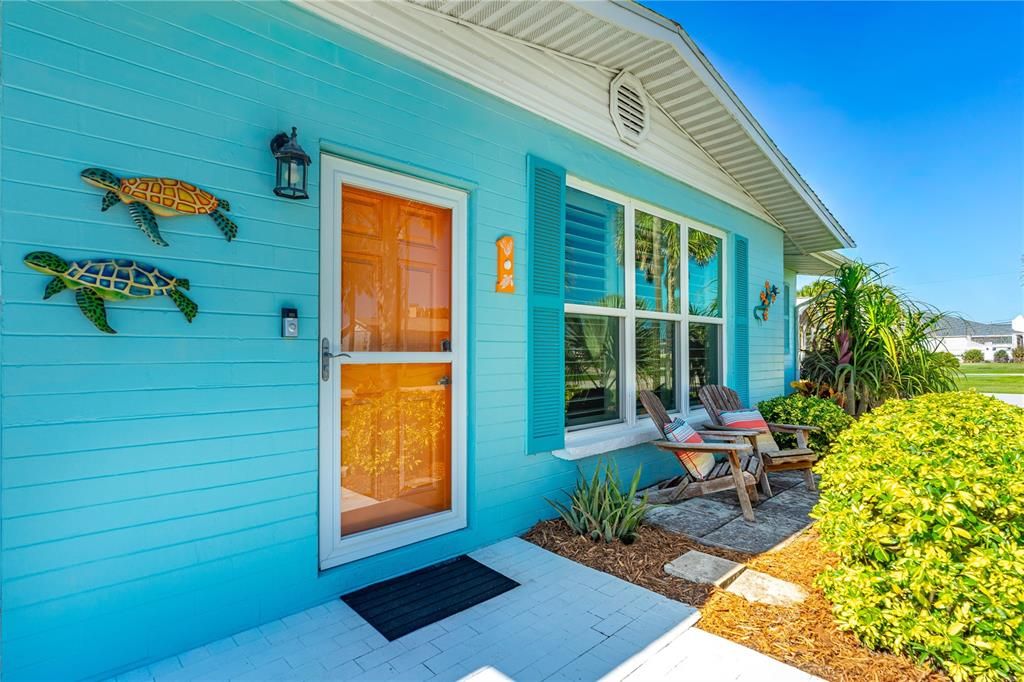 Active With Contract: $400,000 (2 beds, 2 baths, 1290 Square Feet)