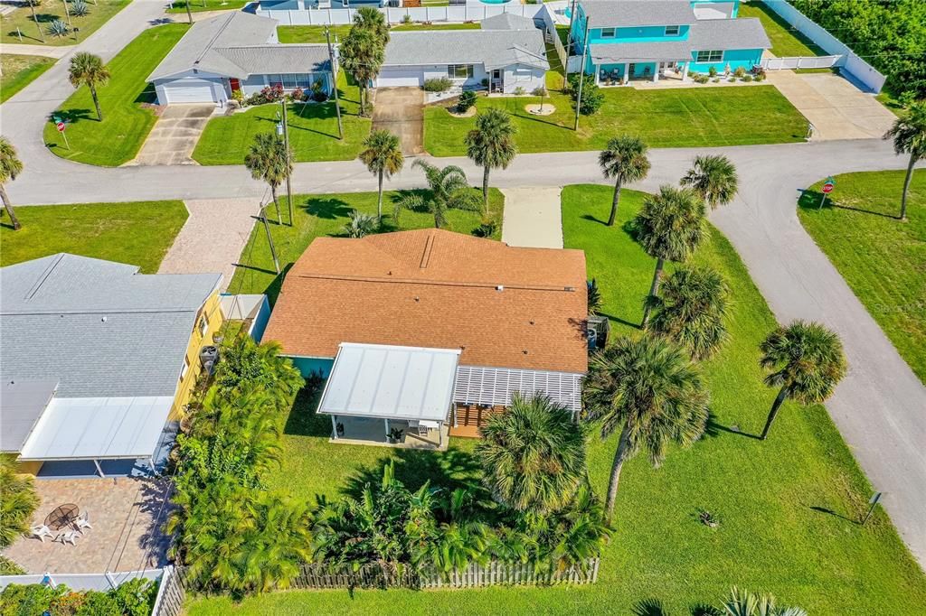 Active With Contract: $400,000 (2 beds, 2 baths, 1290 Square Feet)