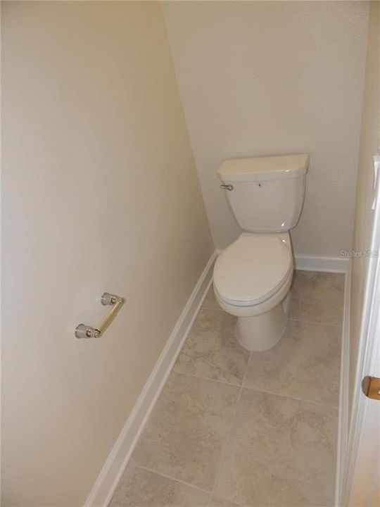 На продажу: $332,900 (3 спален, 2 ванн, 1828 Квадратных фут)