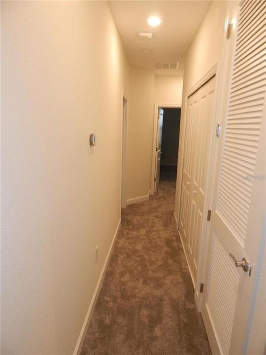 На продажу: $332,900 (3 спален, 2 ванн, 1828 Квадратных фут)