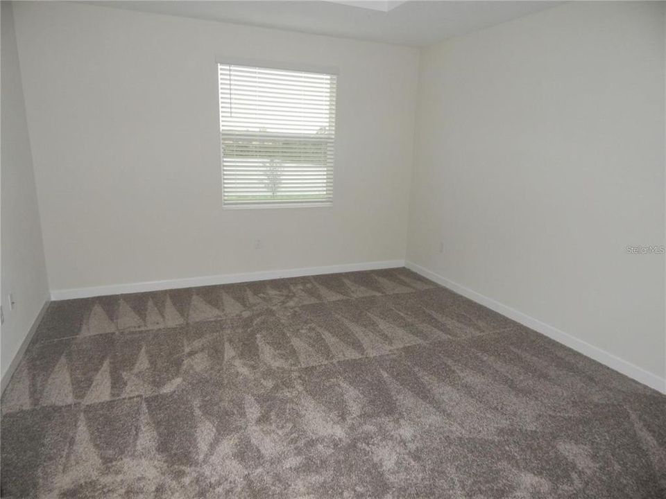 На продажу: $332,900 (3 спален, 2 ванн, 1828 Квадратных фут)