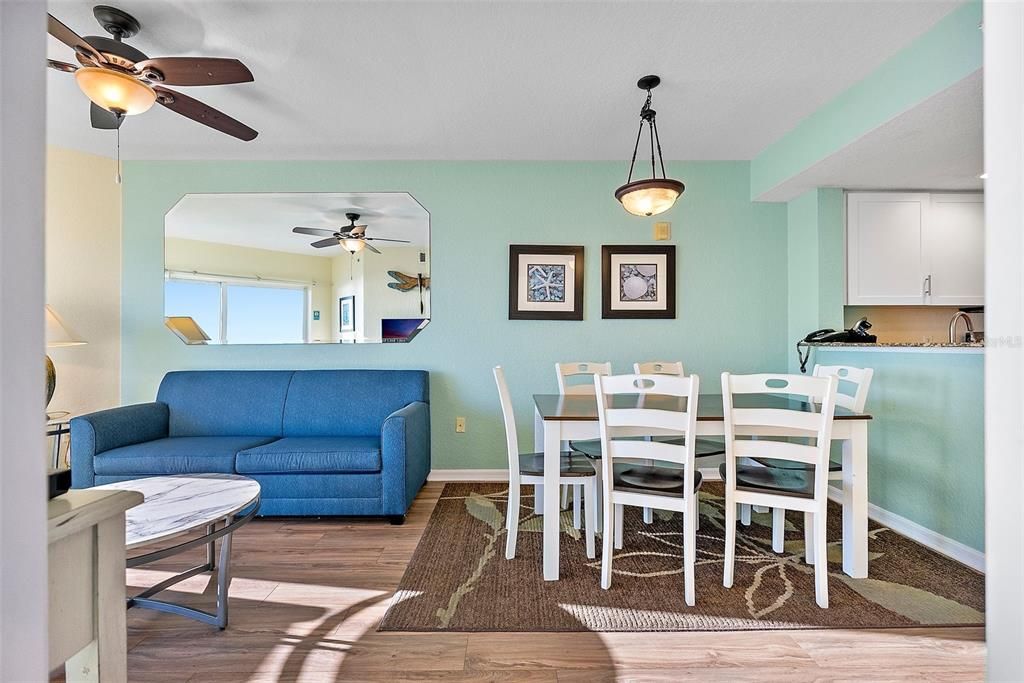 For Sale: $999,000 (2 beds, 2 baths, 870 Square Feet)