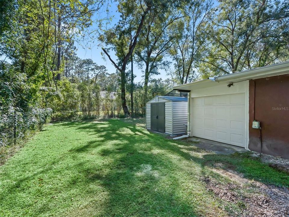 На продажу: $325,000 (3 спален, 2 ванн, 2023 Квадратных фут)