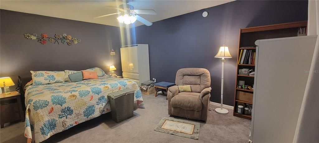 На продажу: $325,000 (3 спален, 2 ванн, 2023 Квадратных фут)