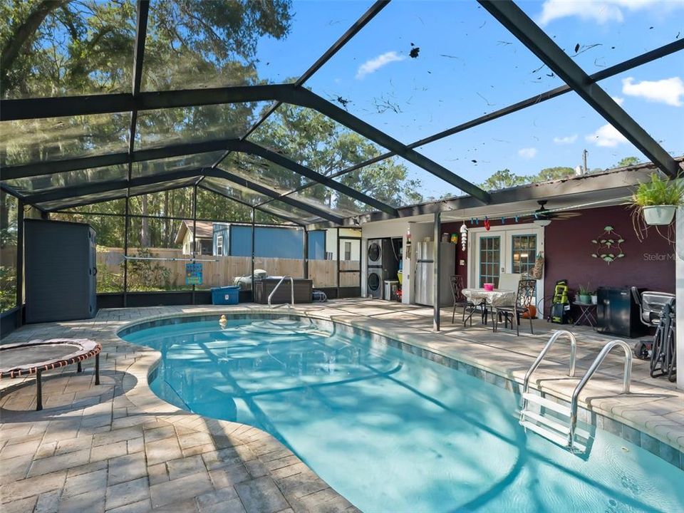 На продажу: $325,000 (3 спален, 2 ванн, 2023 Квадратных фут)