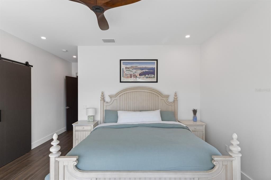 En Venta: $4,950,000 (5 camas, 4 baños, 3928 Pies cuadrados)