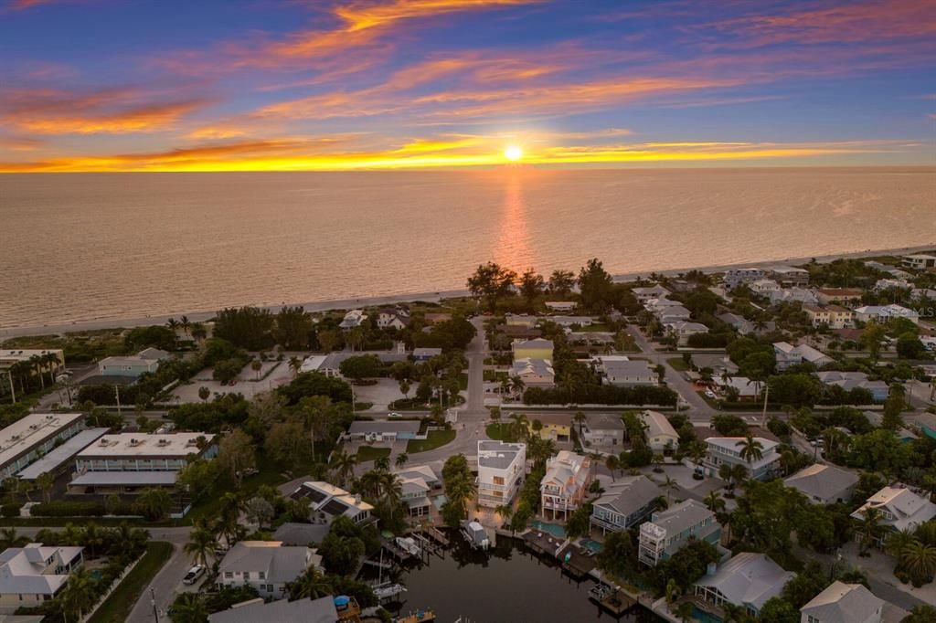 En Venta: $4,950,000 (5 camas, 4 baños, 3928 Pies cuadrados)