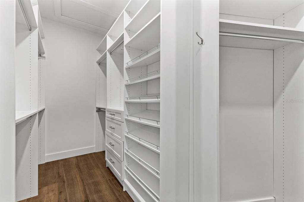 En Venta: $4,950,000 (5 camas, 4 baños, 3928 Pies cuadrados)