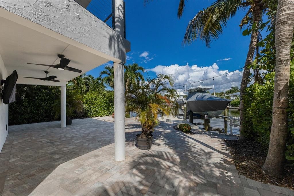 En Venta: $4,950,000 (5 camas, 4 baños, 3928 Pies cuadrados)