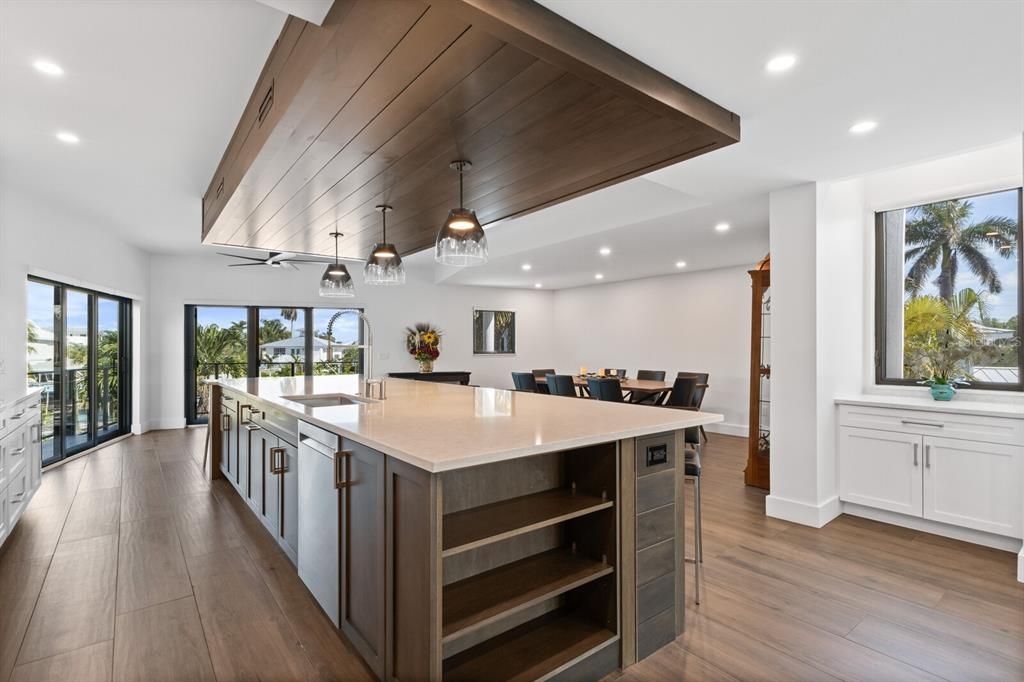 En Venta: $4,950,000 (5 camas, 4 baños, 3928 Pies cuadrados)