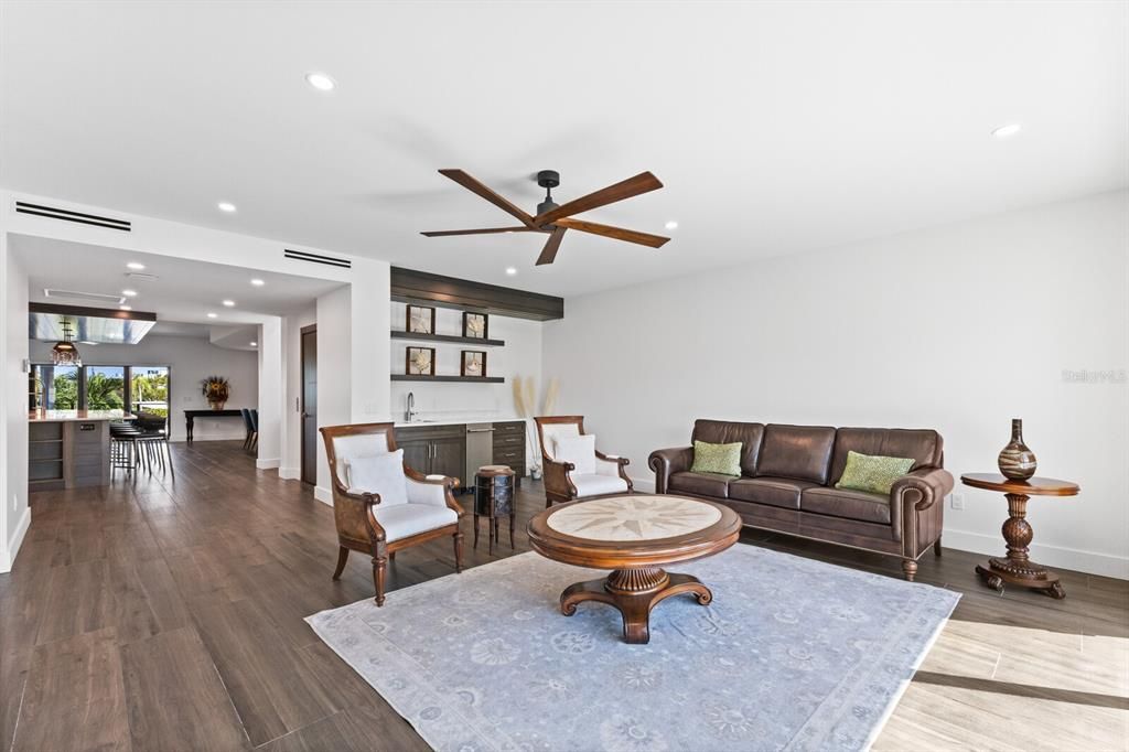 En Venta: $4,950,000 (5 camas, 4 baños, 3928 Pies cuadrados)