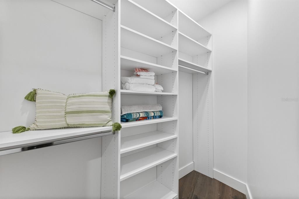 En Venta: $4,950,000 (5 camas, 4 baños, 3928 Pies cuadrados)