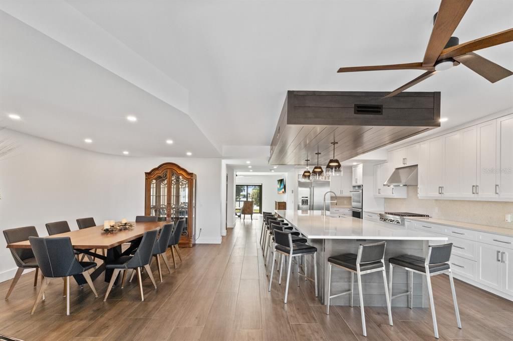 En Venta: $4,950,000 (5 camas, 4 baños, 3928 Pies cuadrados)