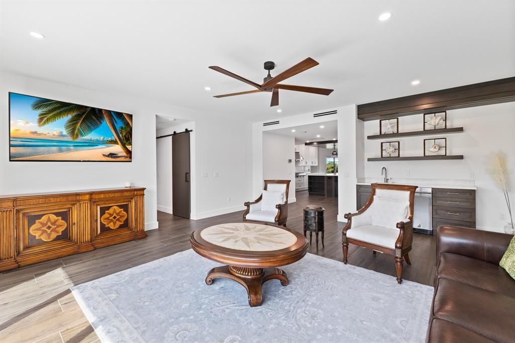 En Venta: $4,950,000 (5 camas, 4 baños, 3928 Pies cuadrados)