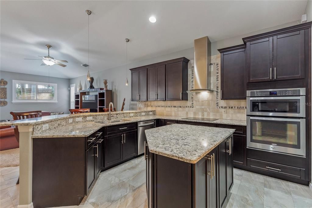 For Sale: $835,000 (4 beds, 2 baths, 2709 Square Feet)