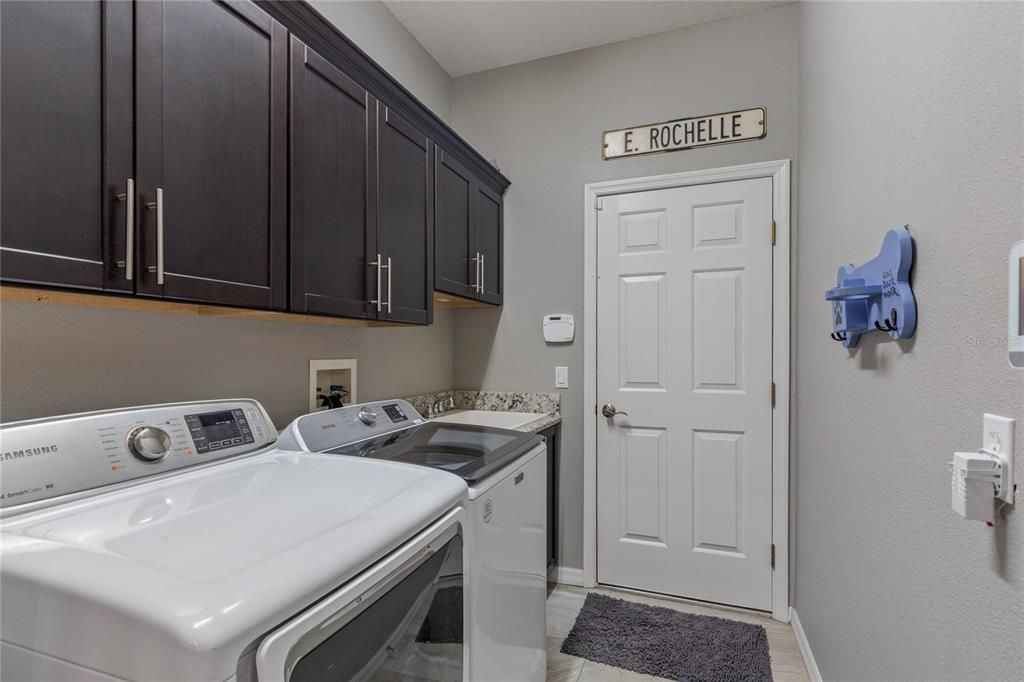 For Sale: $835,000 (4 beds, 2 baths, 2709 Square Feet)