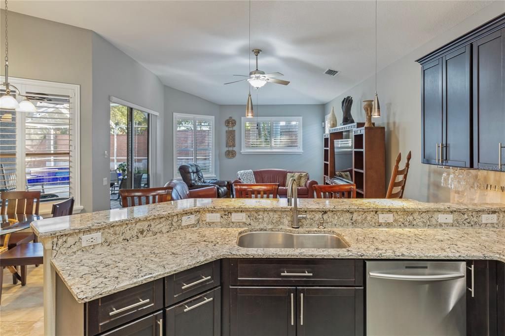 For Sale: $835,000 (4 beds, 2 baths, 2709 Square Feet)